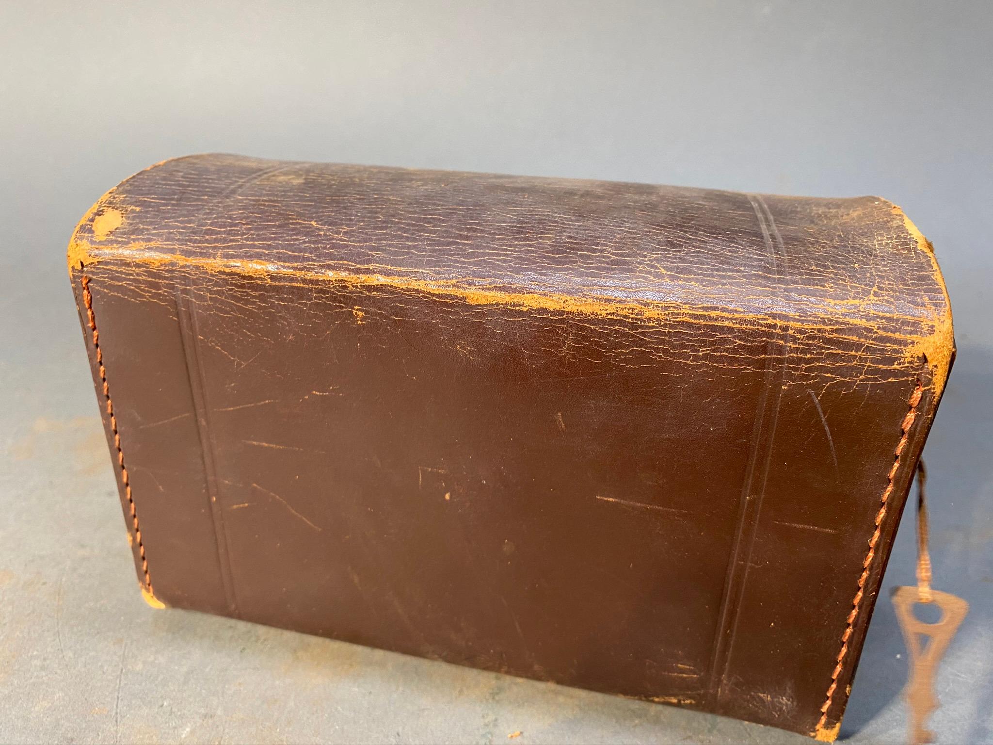 Eho Stereo Box Camera and case