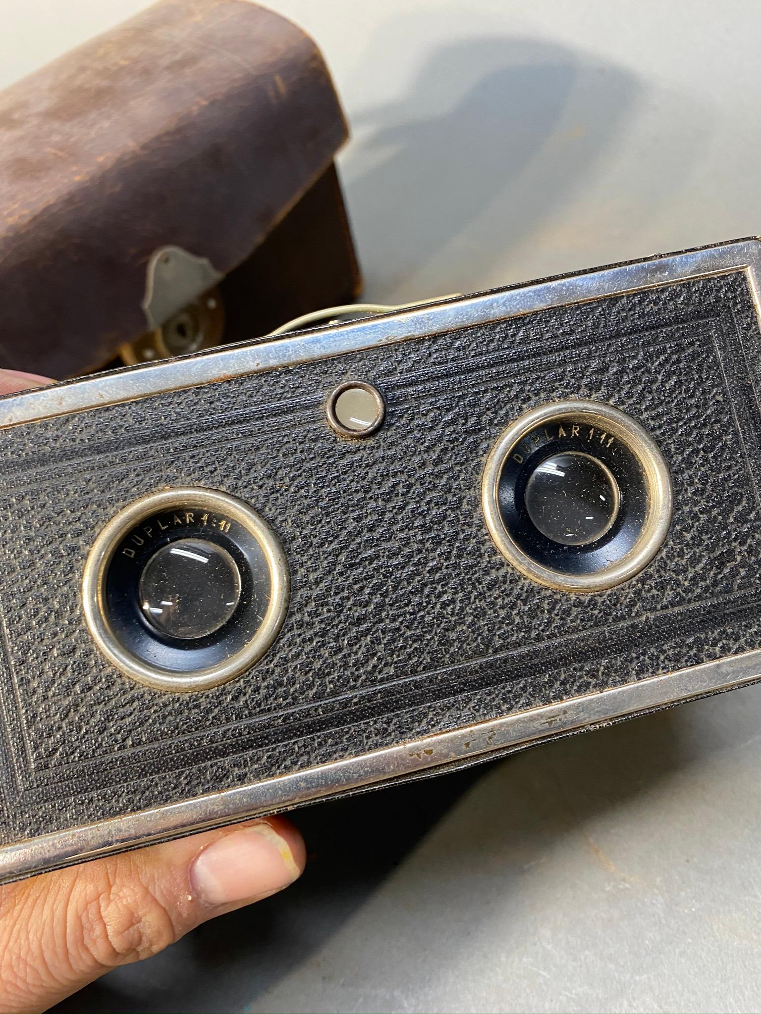 Eho Stereo Box Camera and case