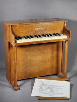 Jaymar Piano - No Stool