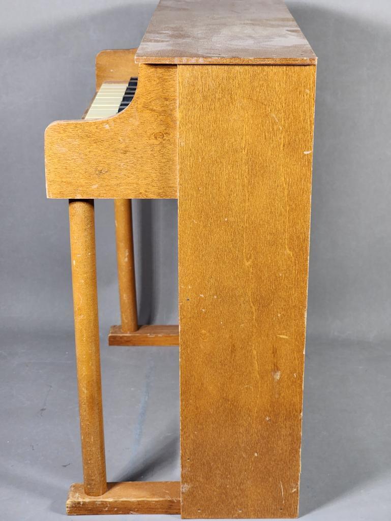 Jaymar Piano - No Stool