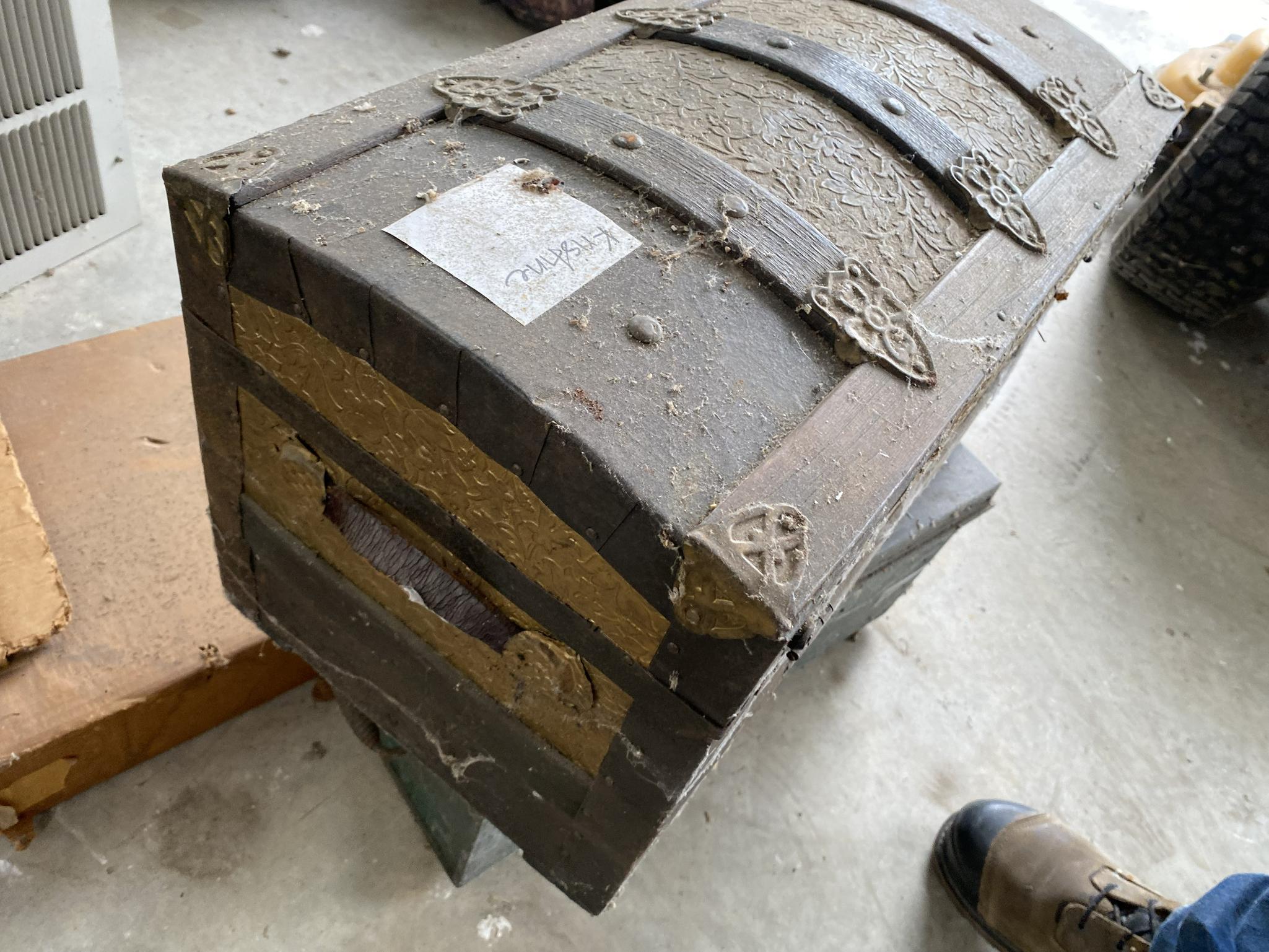 Group Lot of Antiques
