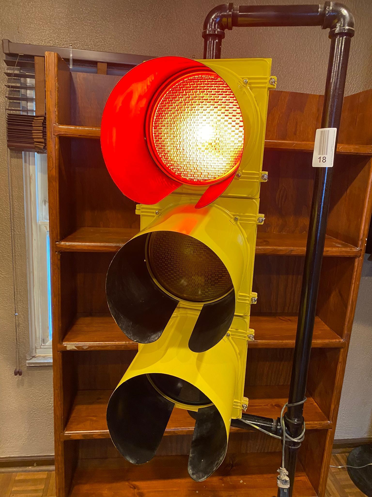 Vintage Traffic Stop Light on Stand with Swivel - Lights Up!