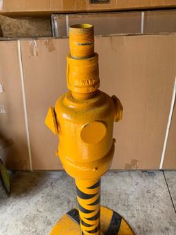 Traffic Light Mounting Base