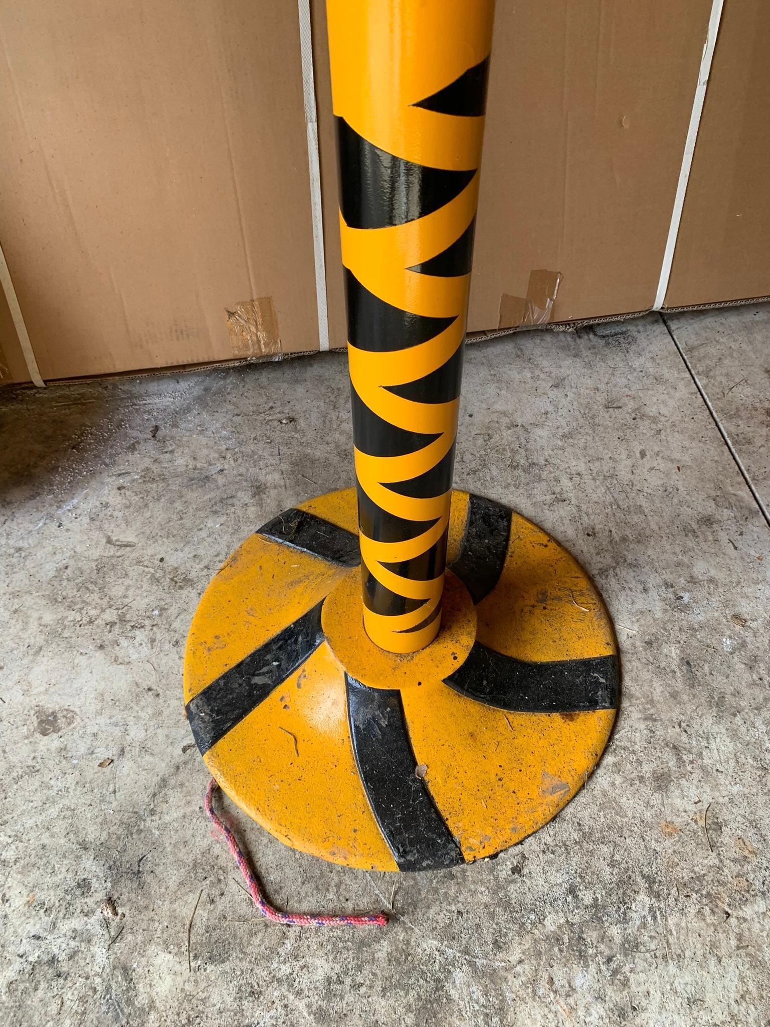 Traffic Light Mounting Base