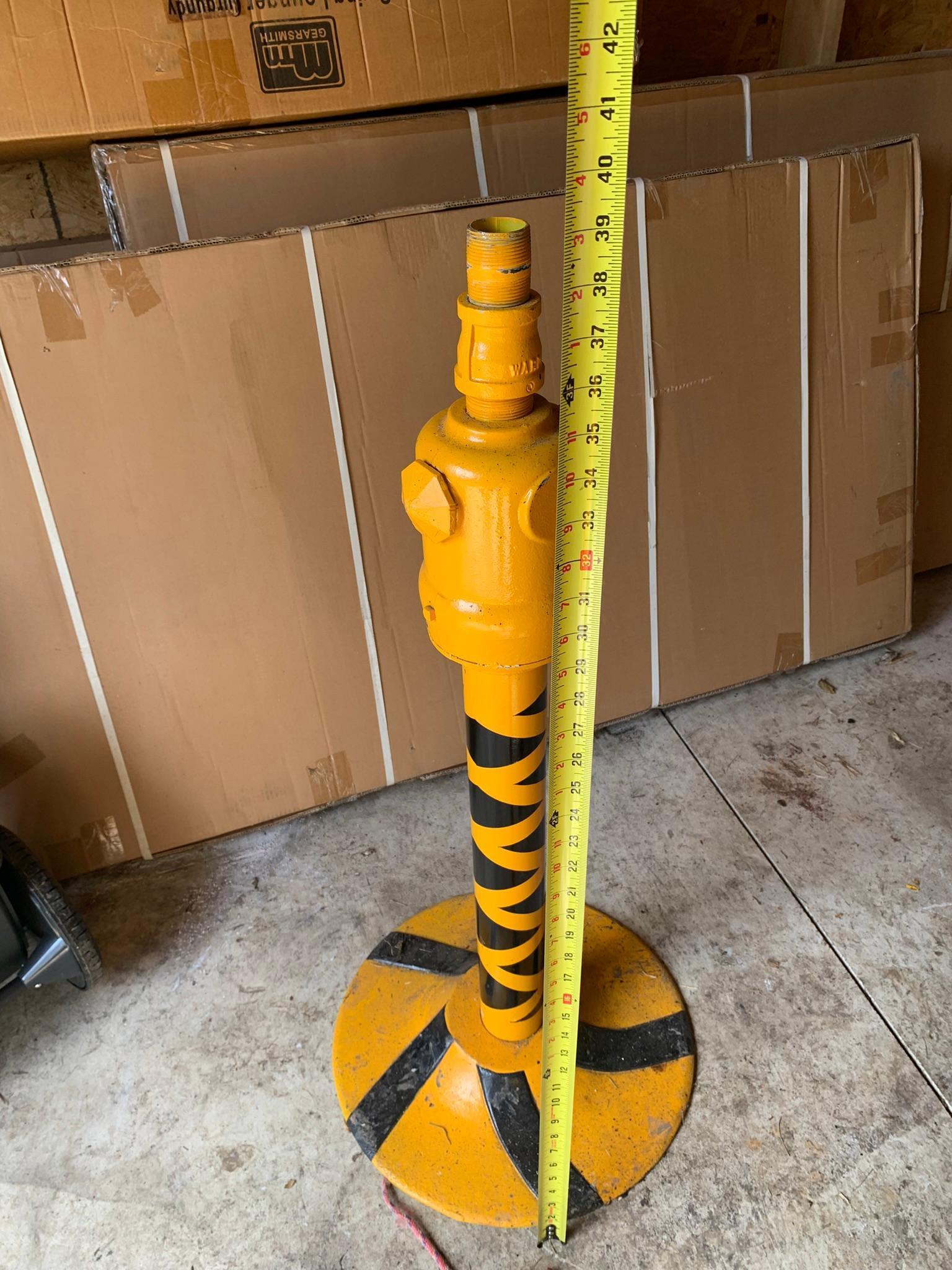 Traffic Light Mounting Base