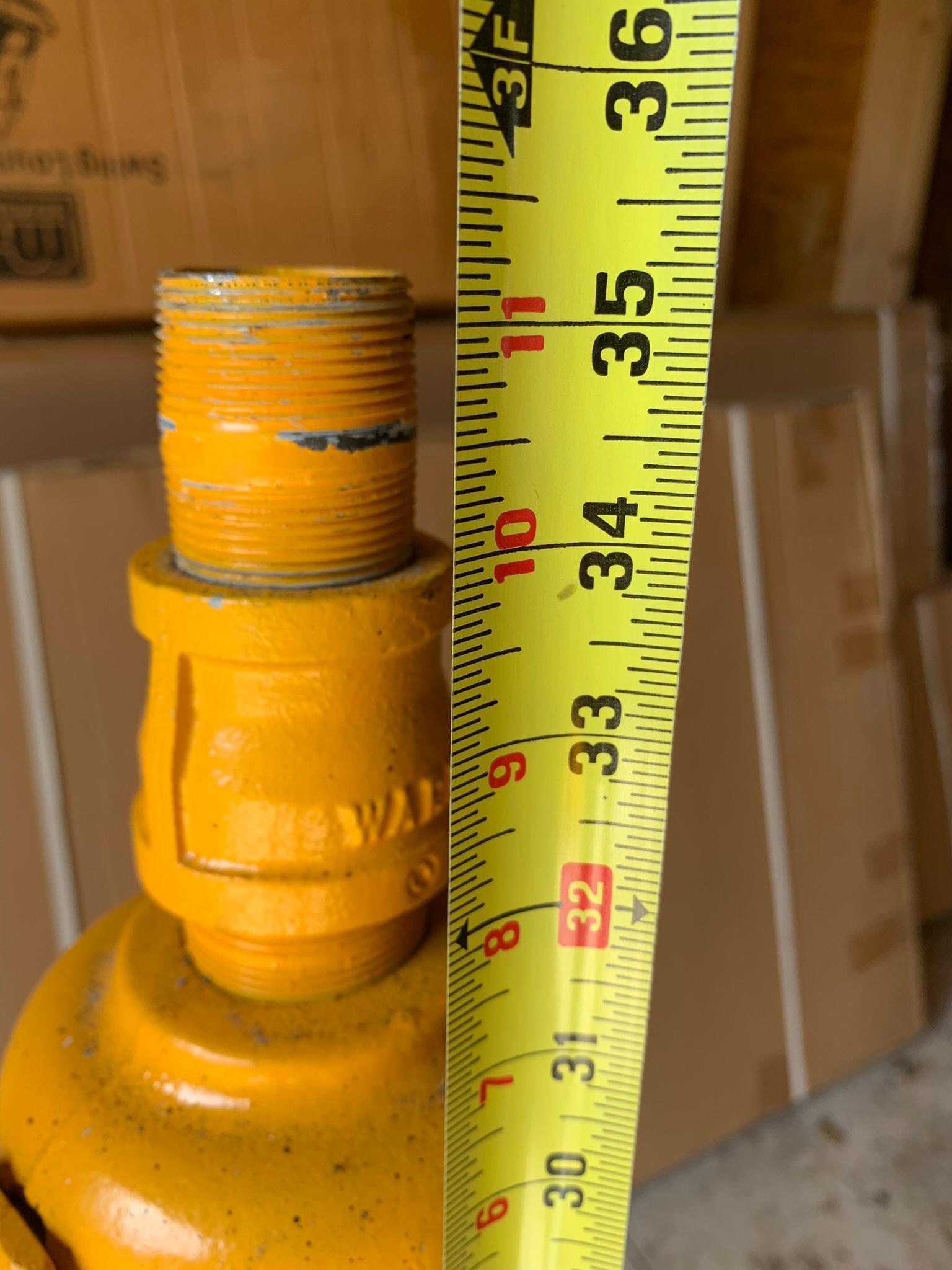 Traffic Light Mounting Base