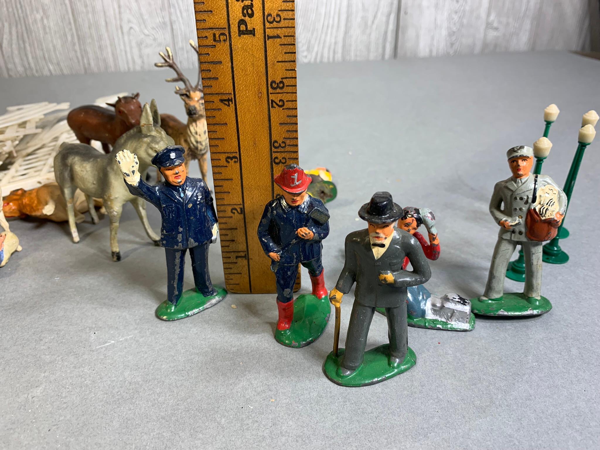 Barclay Lead Figures & Nativity Items, Plastic Fence