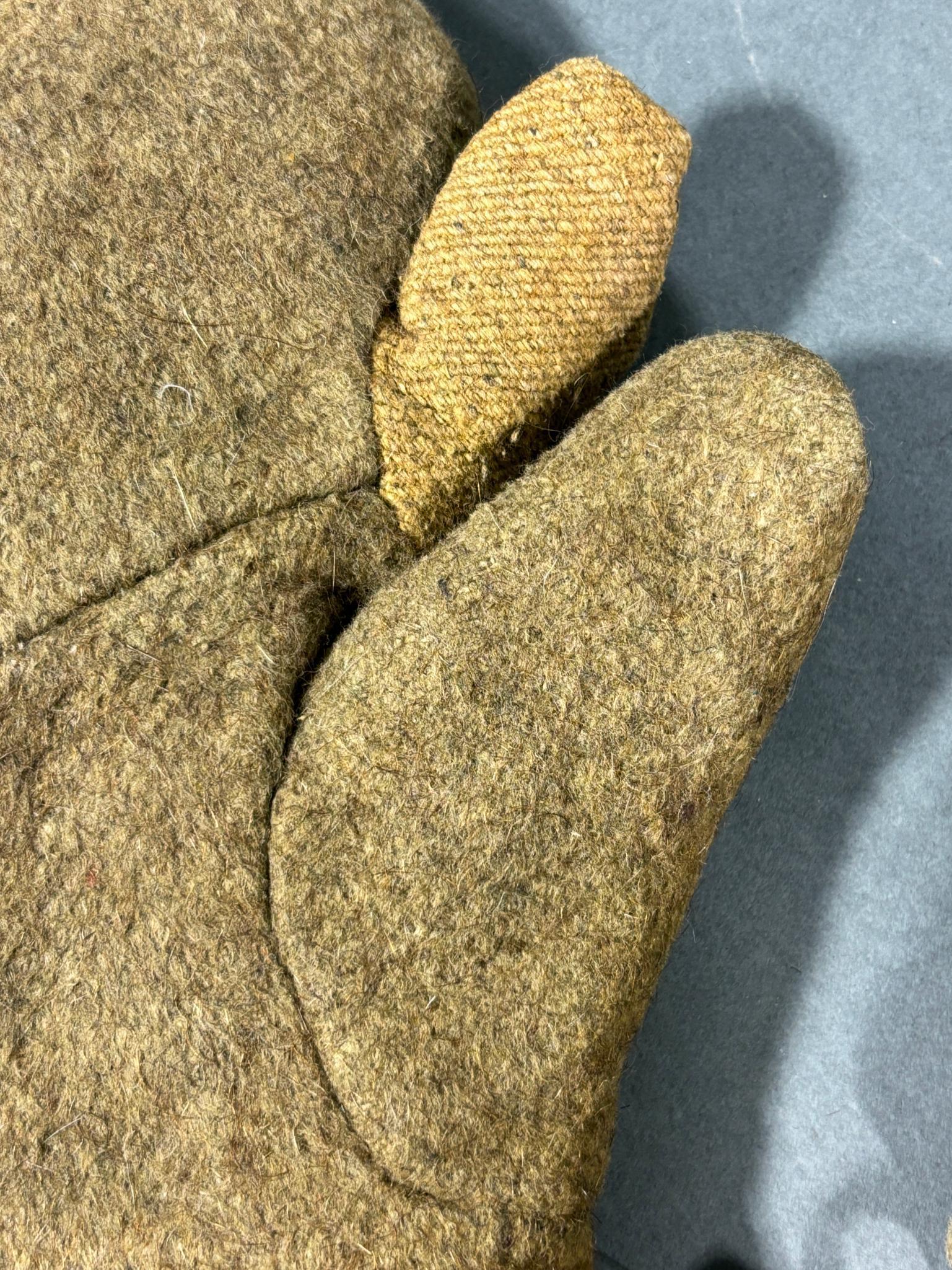 WWII IMPERIAL JAPANESE ARMY COLD WEATHER MITTENS