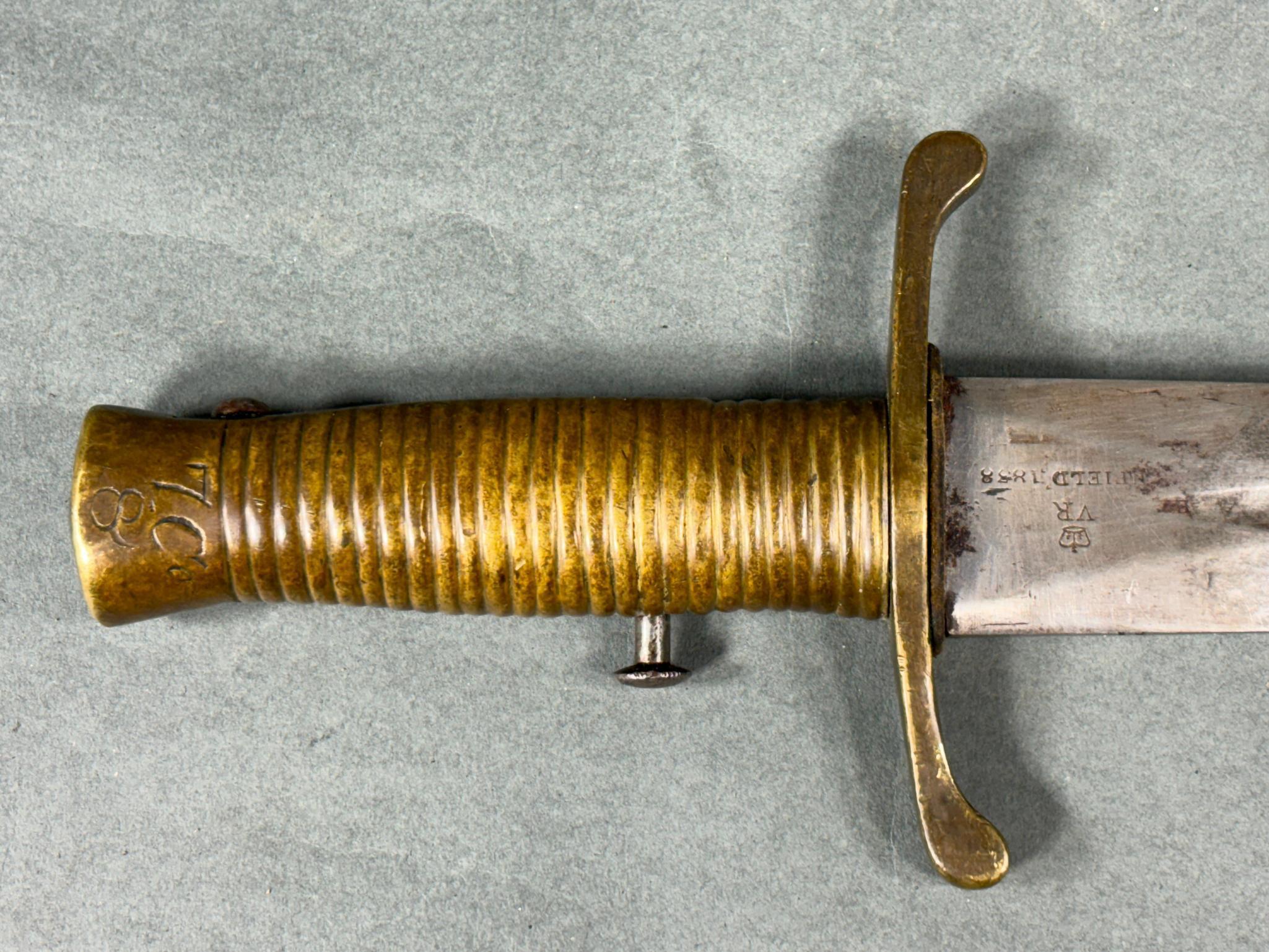 BRITISH 1ST PATTERN P-37 BRUNSWICK BAYONET - 1838