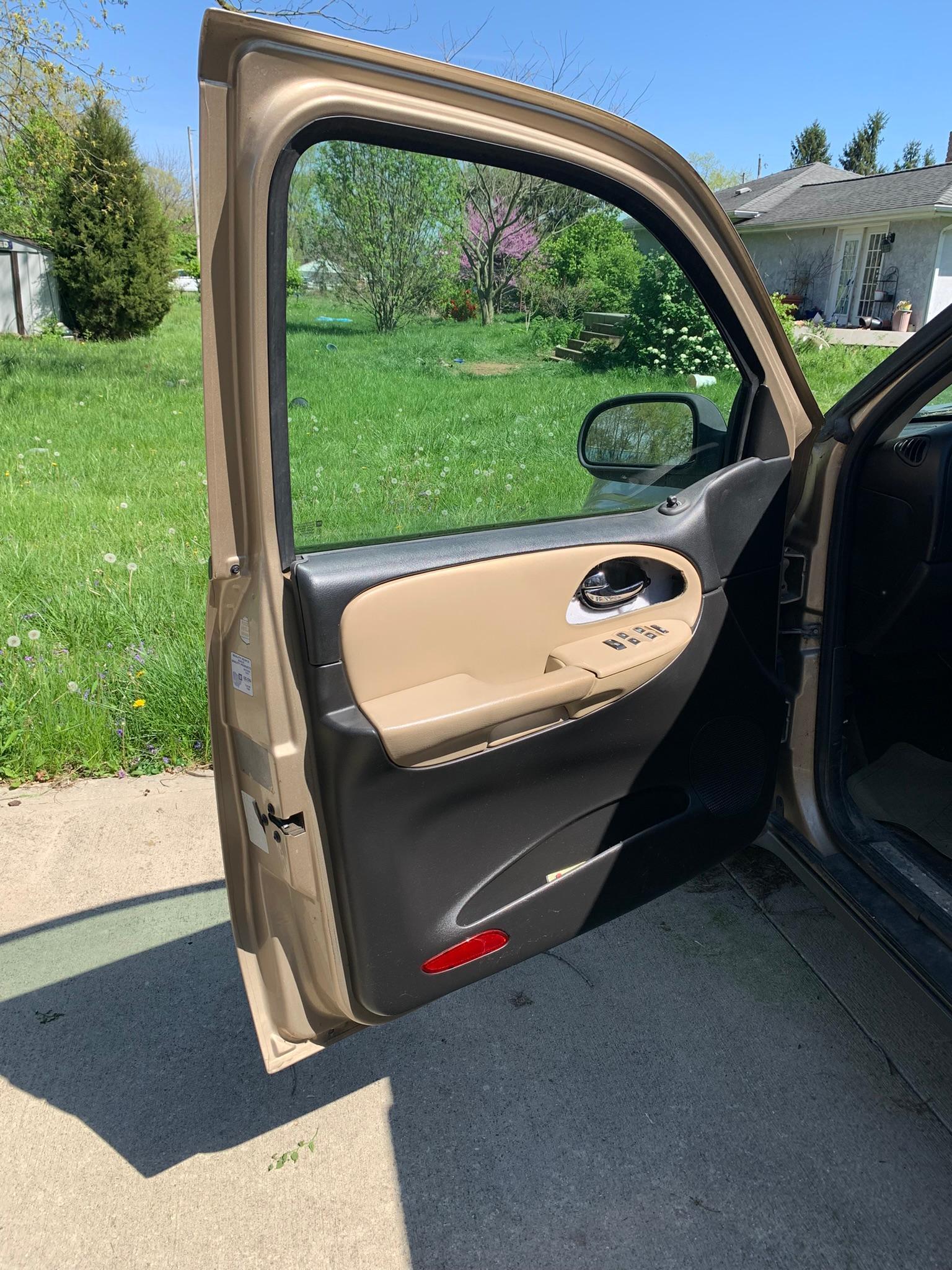 2006 Chevy Trailblazer LS, 105,346 Miles Has Key