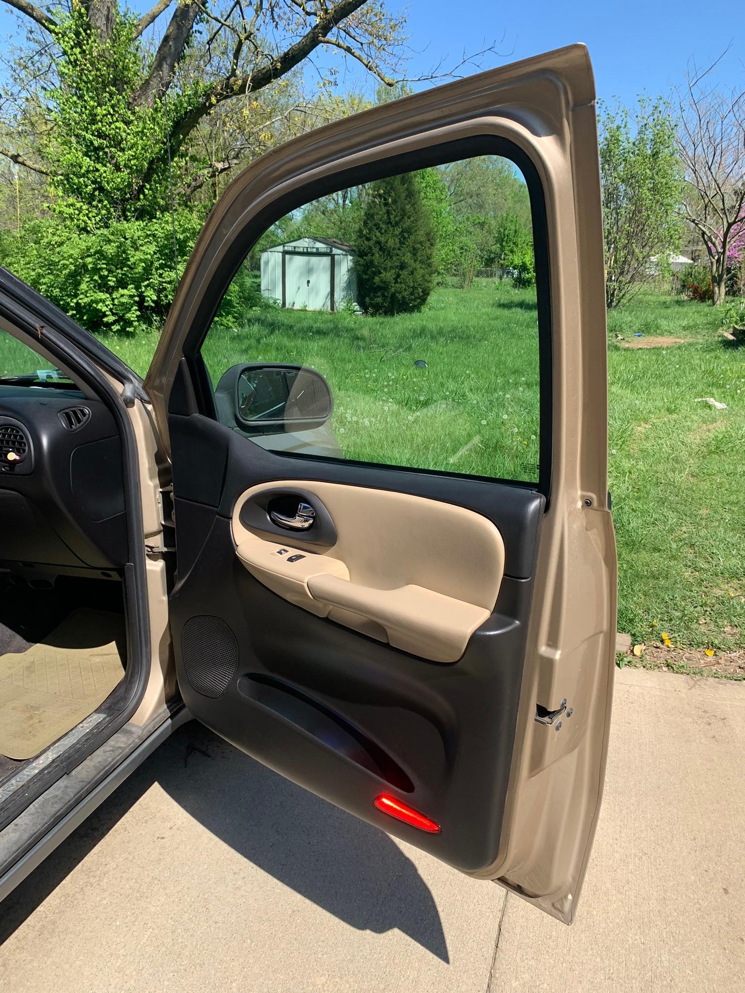 2006 Chevy Trailblazer LS, 105,346 Miles Has Key