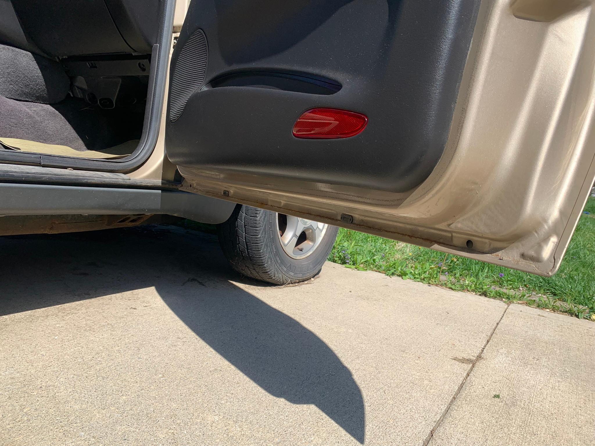 2006 Chevy Trailblazer LS, 105,346 Miles Has Key
