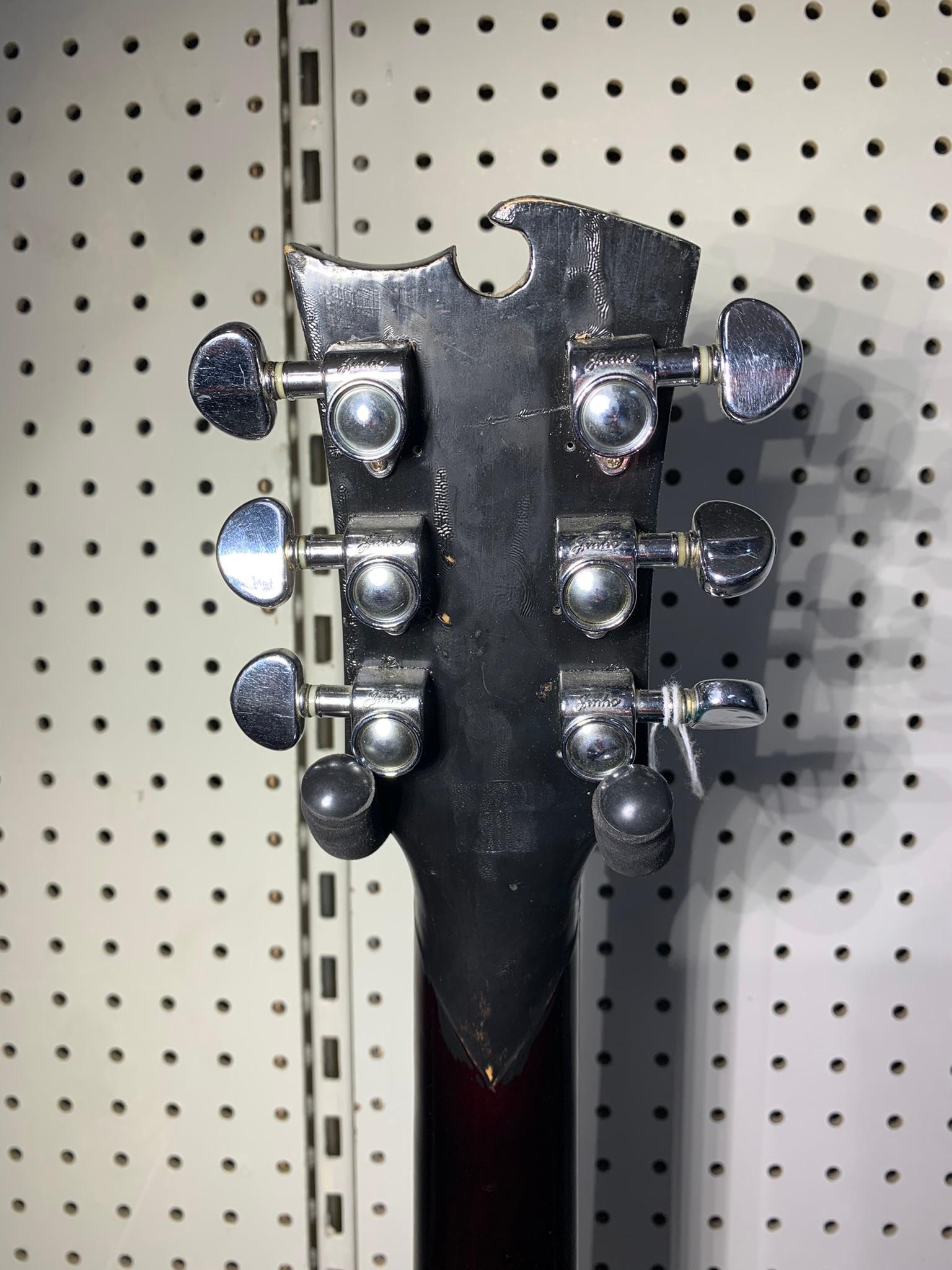 Les Paul (Headstock Broken) Electric Guitar