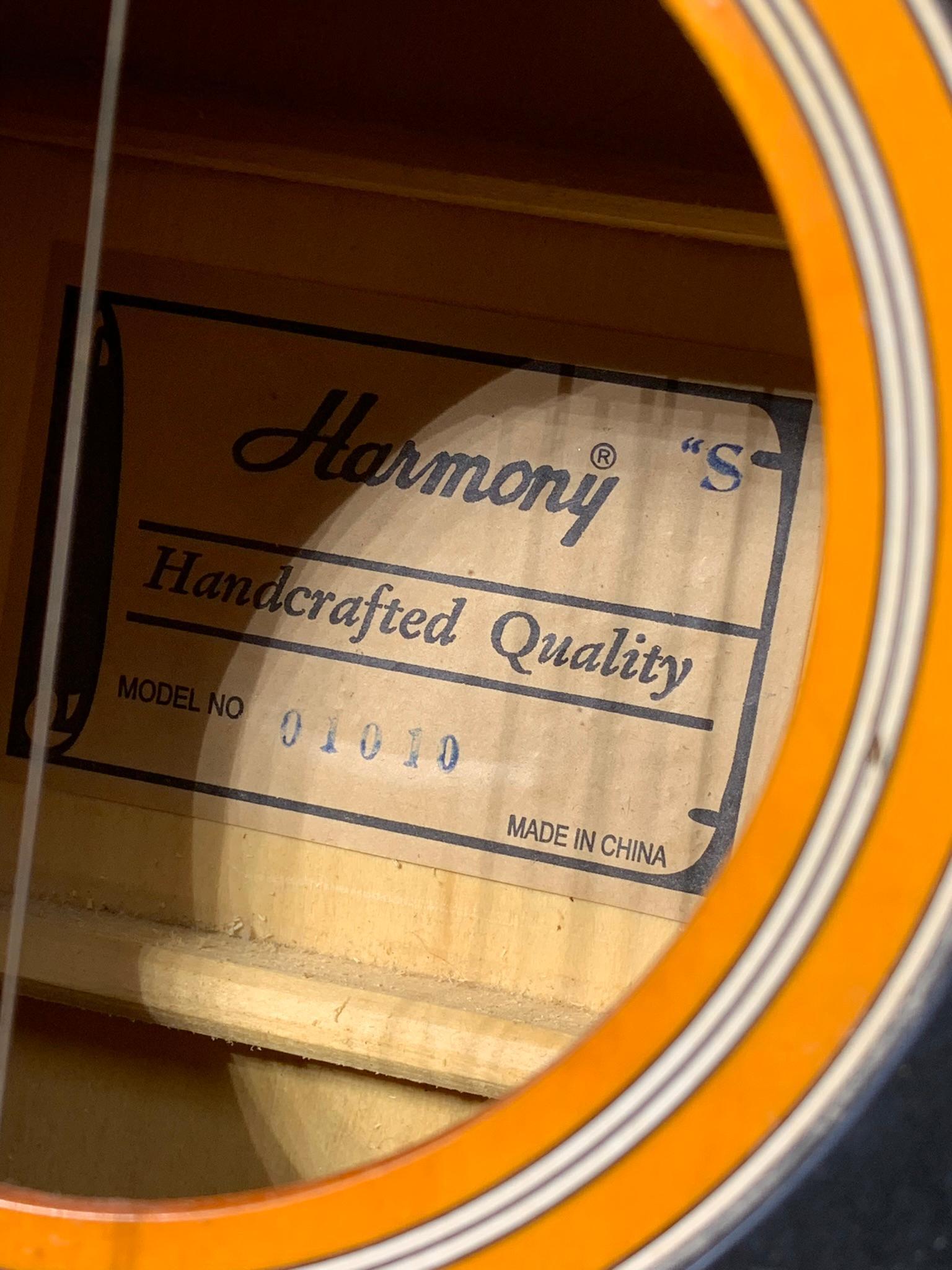 Harmony Hummingbird Acoustic Guitar (Neck Separation)