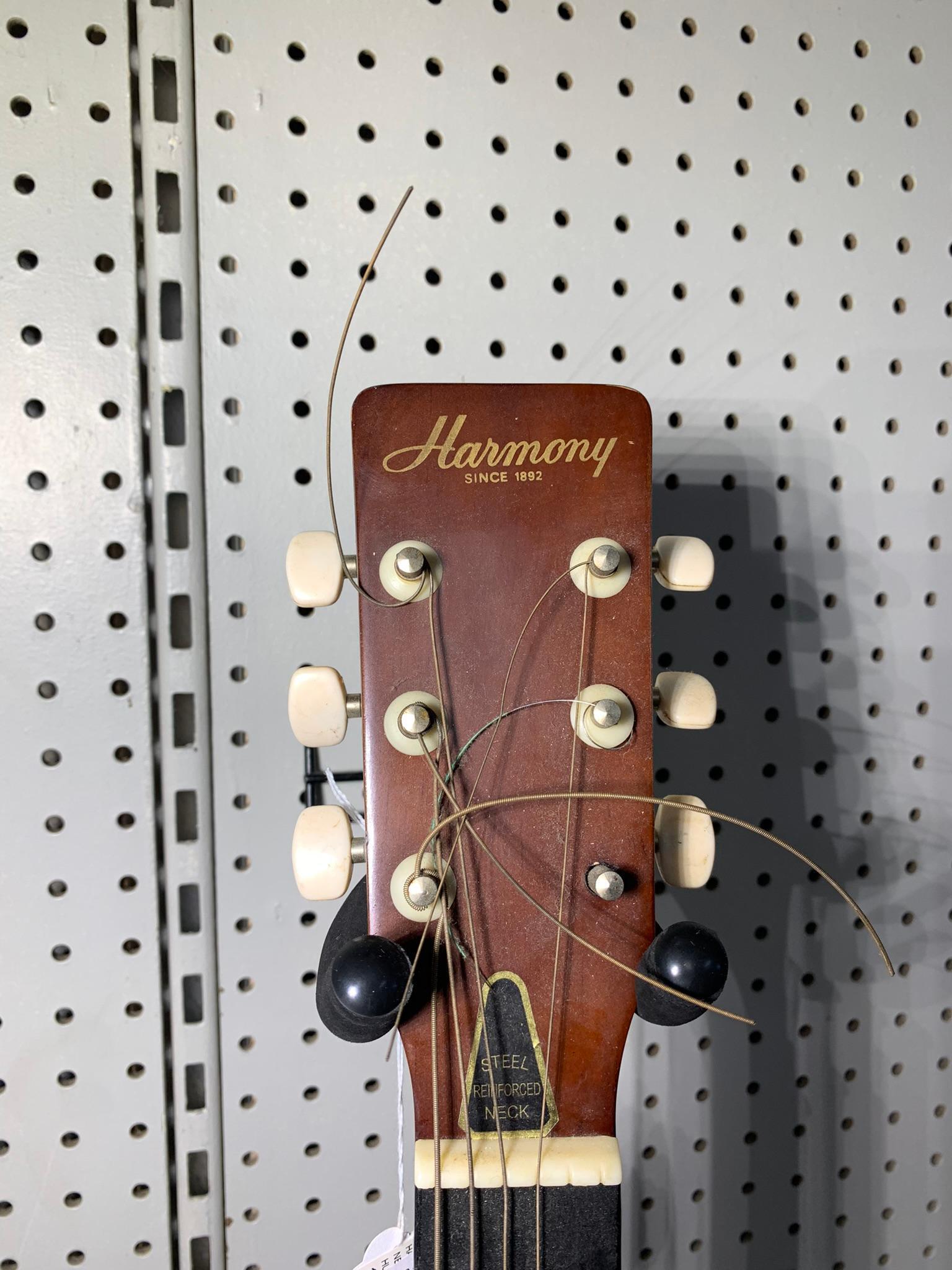 Harmony Hummingbird Acoustic Guitar (Neck Separation)