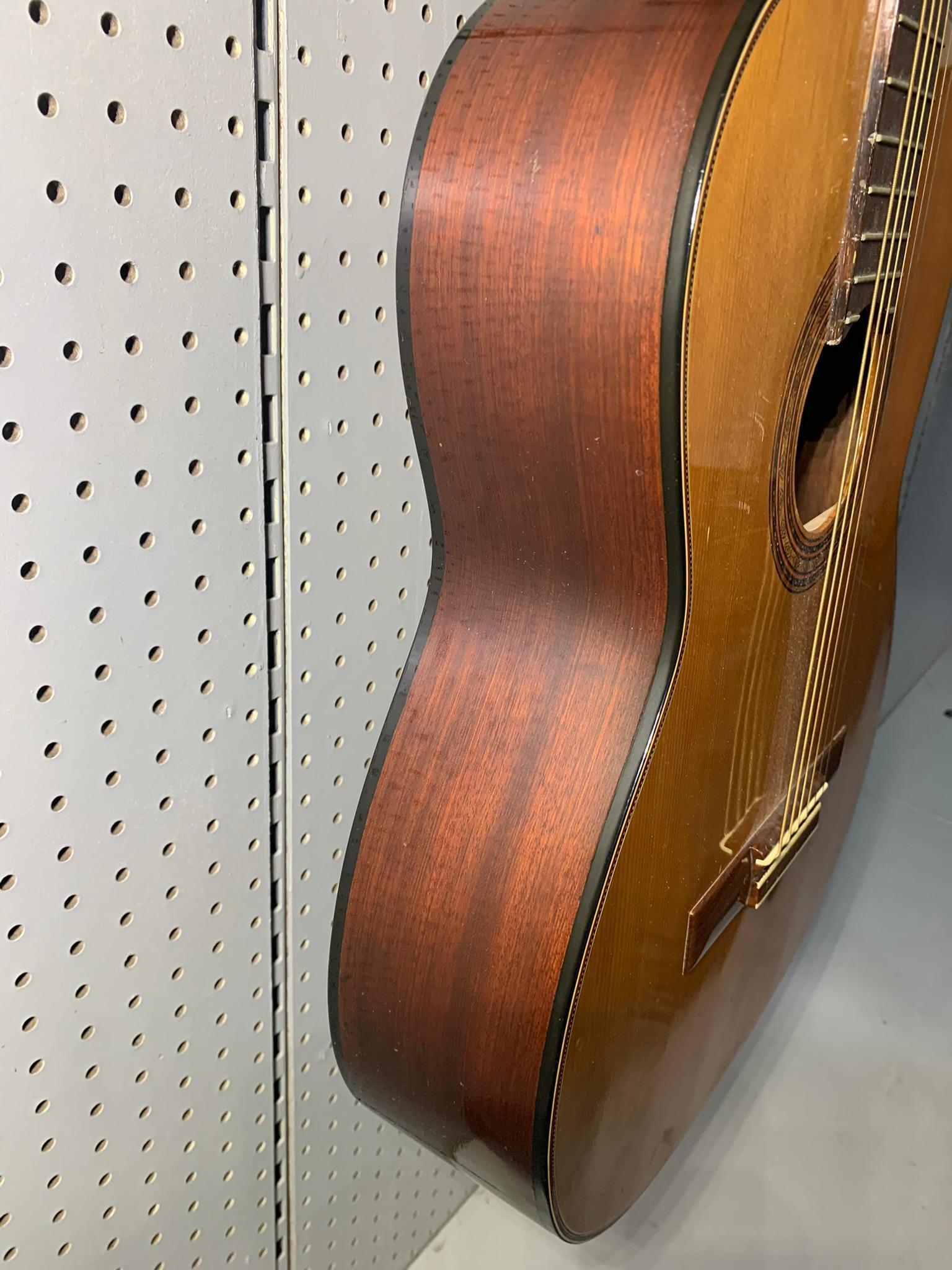 Suzuki Acoustic Guitar with Case