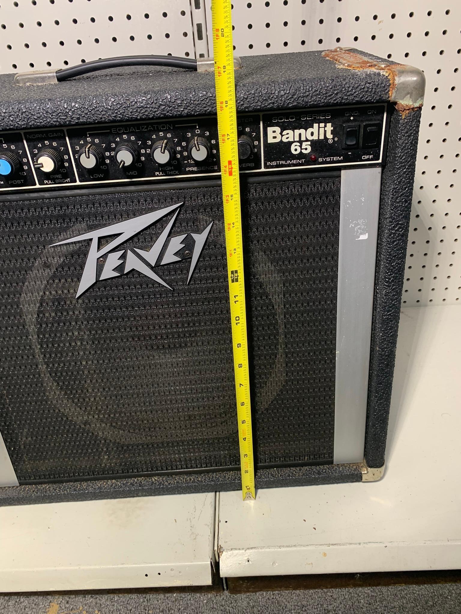 Peavey Bandit 65 with Peavey Pedal