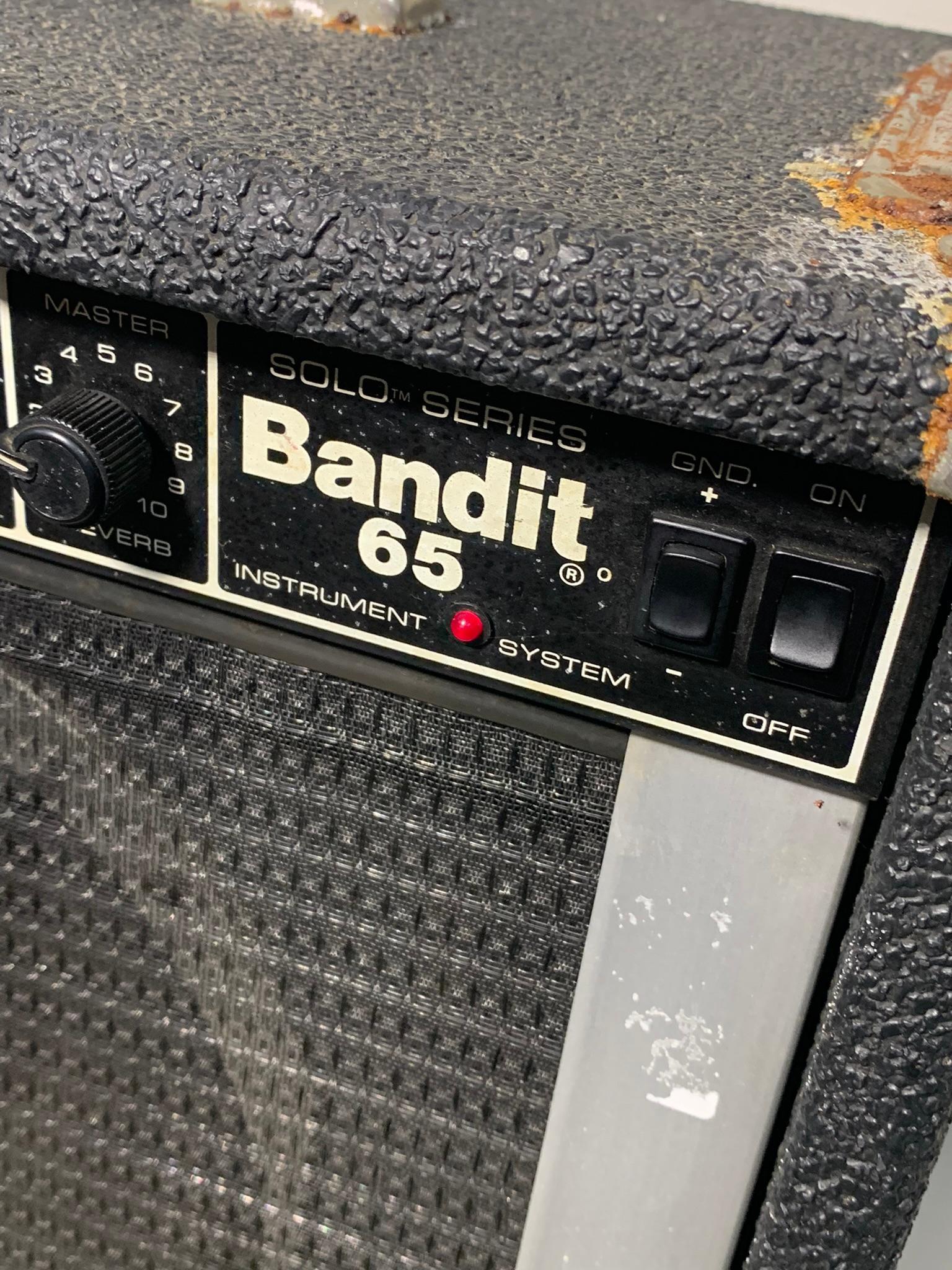 Peavey Bandit 65 with Peavey Pedal