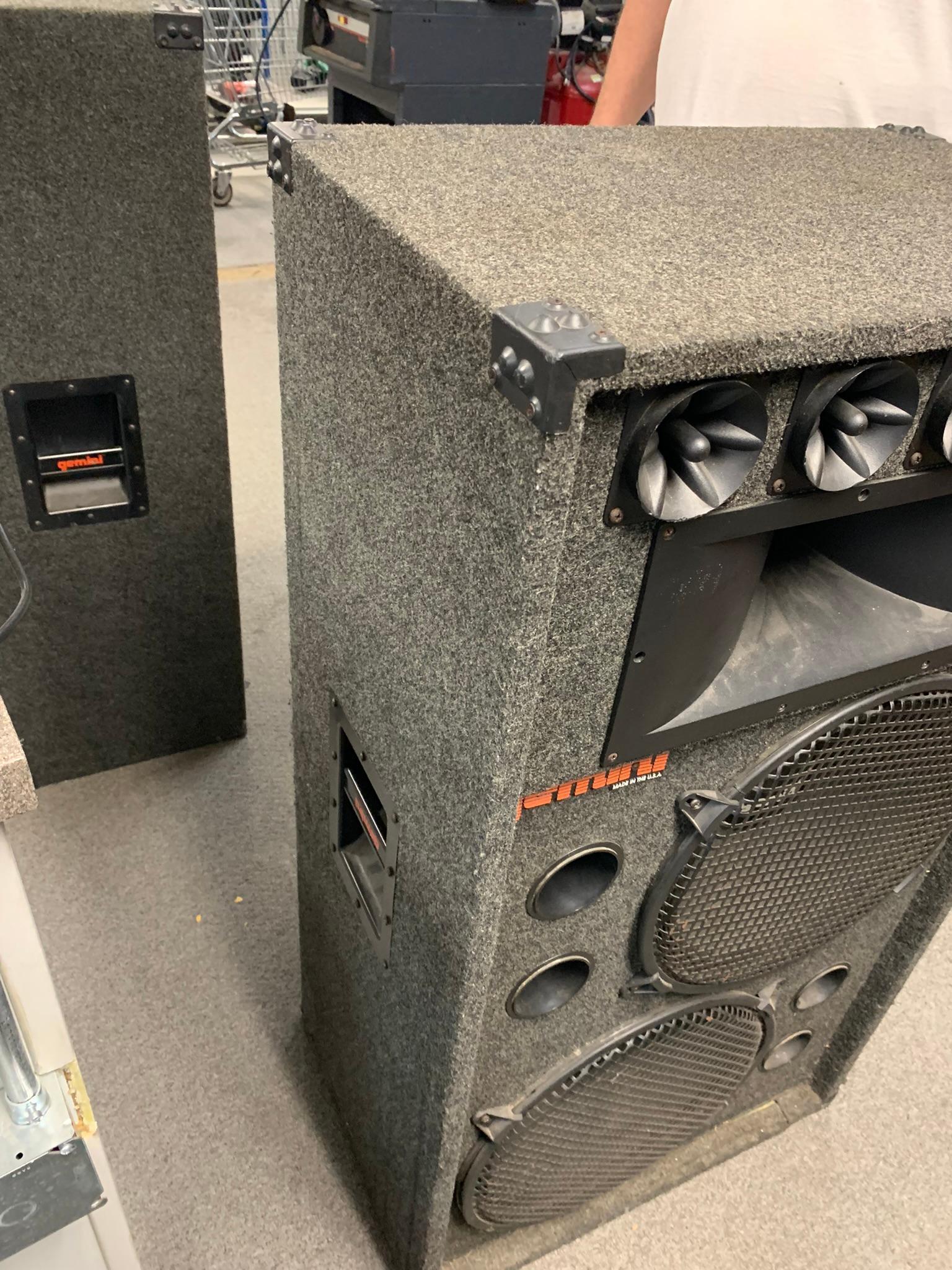 Pair of Gemini Speaker