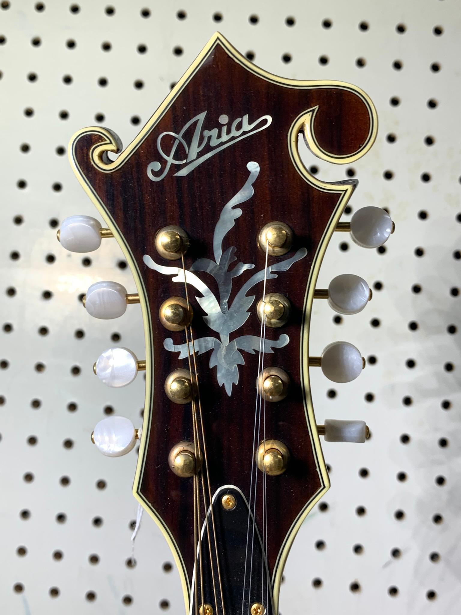 Aria Mandolin with Case