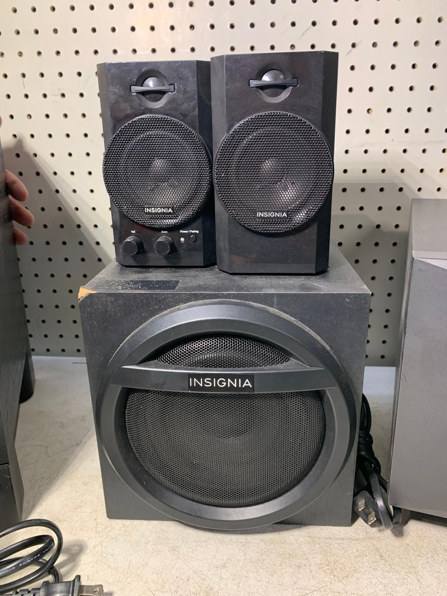 RCA Speaker, Insignia Speaker & Yamaha Subwoofer