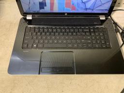 Hewlett Packard Laptop, AMD A8-4500M, 1.9GHS/4.0GB/Windows 8.1 Pavilion 17 -E118DX