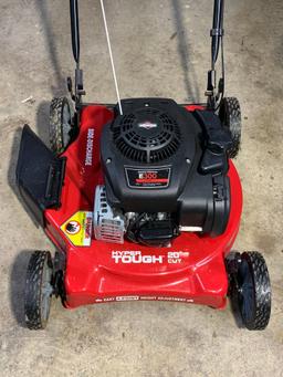 Briggs & Stratton E300 Hyper Tough Lawn Mower