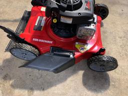 Briggs & Stratton E300 Hyper Tough Lawn Mower