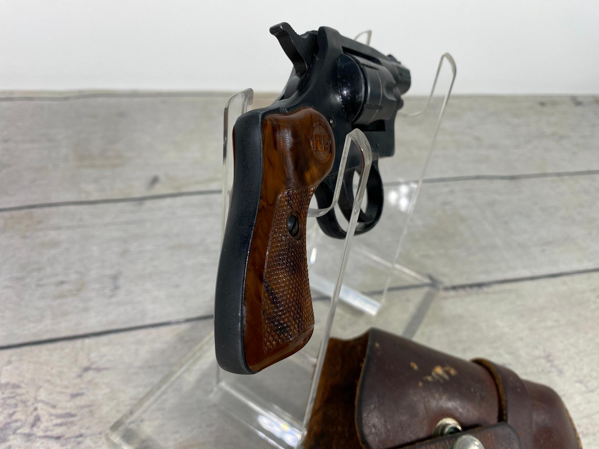 ** RG Ind. Model RG23 Revolver 22LR w/Holster