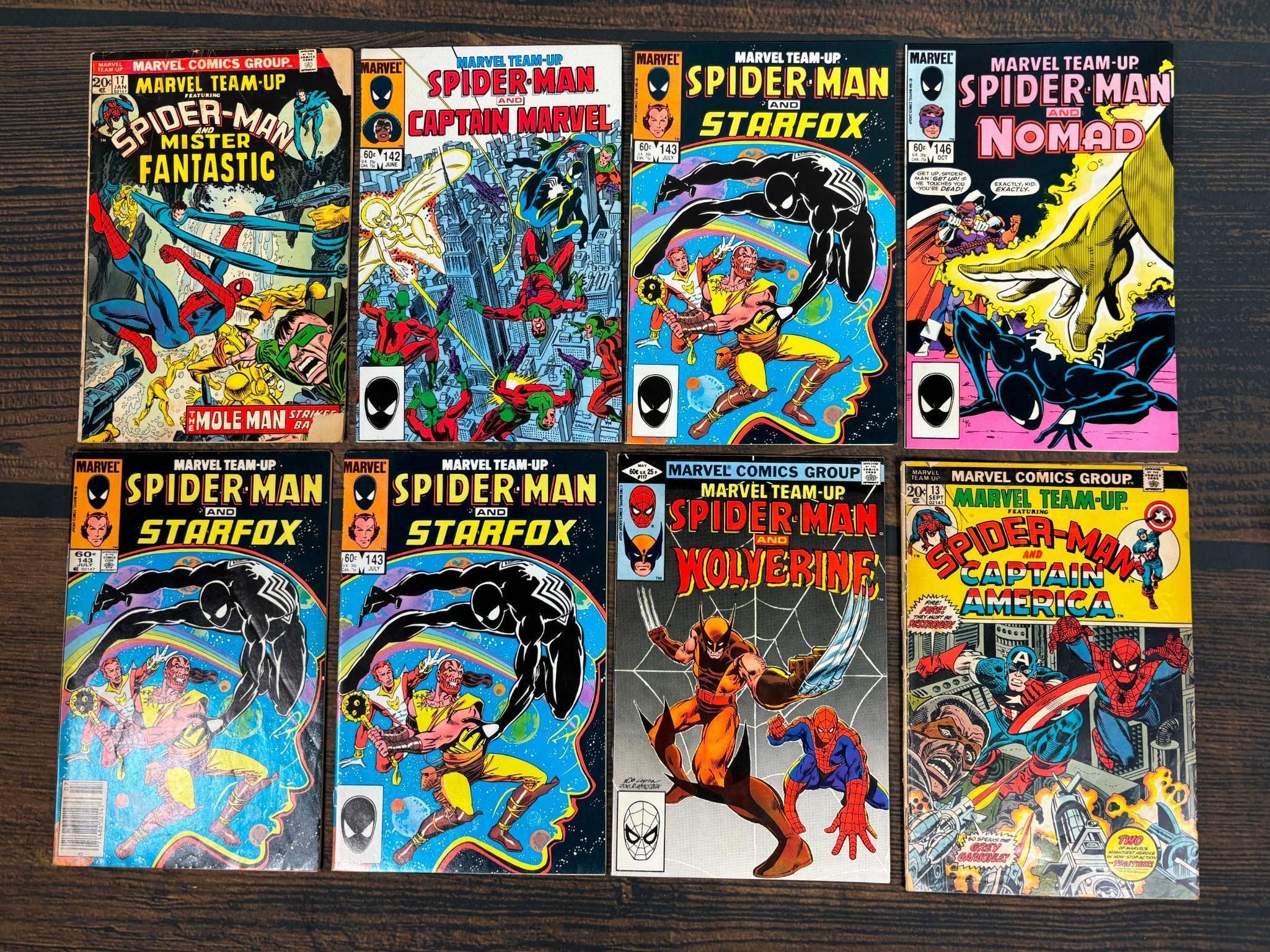 Group of Eight Spiderman Team Up Marvel Comics