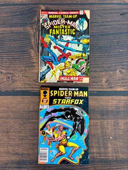 Group of Eight Spiderman Team Up Marvel Comics