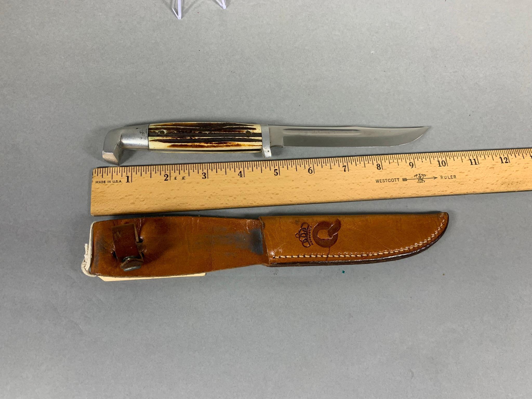 Group Lot of Assorted Vintage Knives Including Case