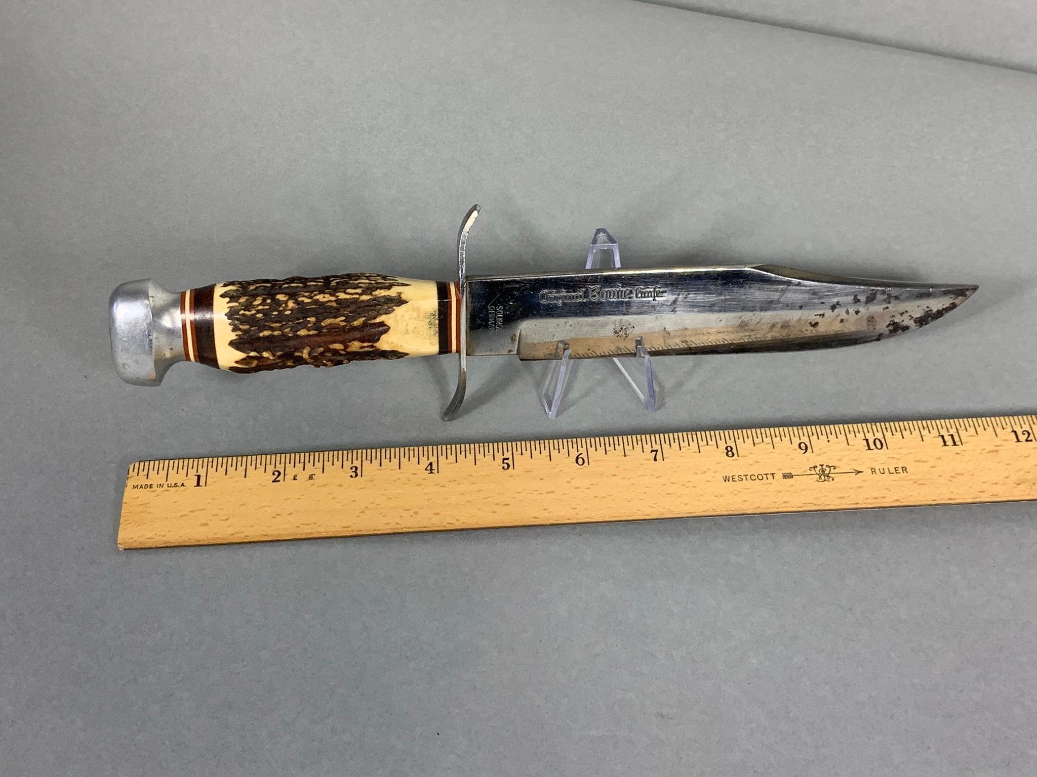 Group Lot of Assorted Vintage Knives Including Case