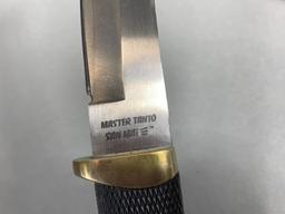 Group Lot of Assorted Vintage Knives Including Case