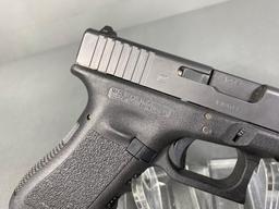 * Glock Model 22 Pistol 40 Cal w/Three Magazines