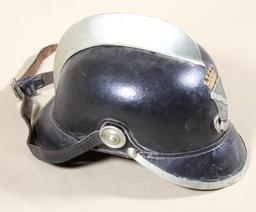 DAHLEM Youth helmet with crest on top, shield