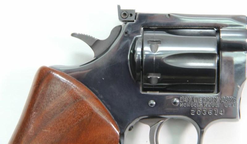 Dan Wesson, Model 15-2 four barrel set, .357 mag, s/n 203614, revolver