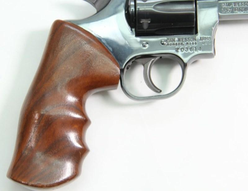 Dan Wesson, Model 15-2 four barrel set, .357 mag, s/n 203614, revolver