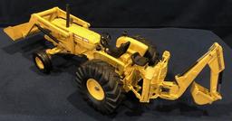 ALLIS-CHALMERS D-19 TRACTOR WITH BACKHOE AND LOADER - 1/16 SCALE