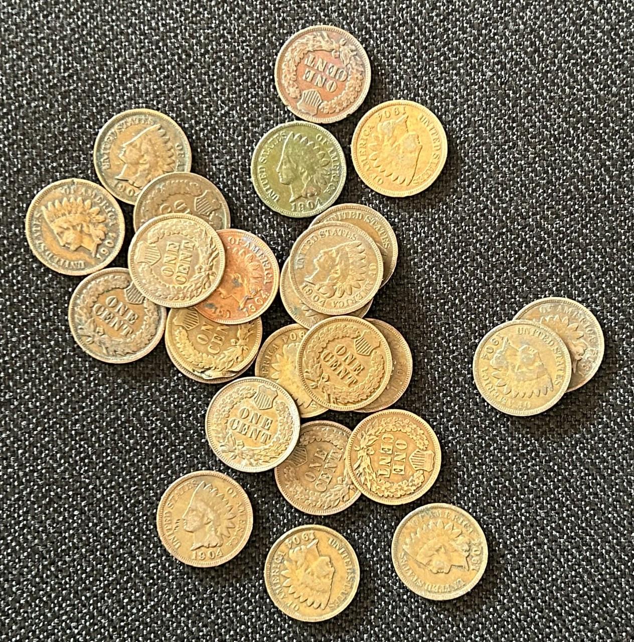 Group of (25) 1904 Indian Head Cents