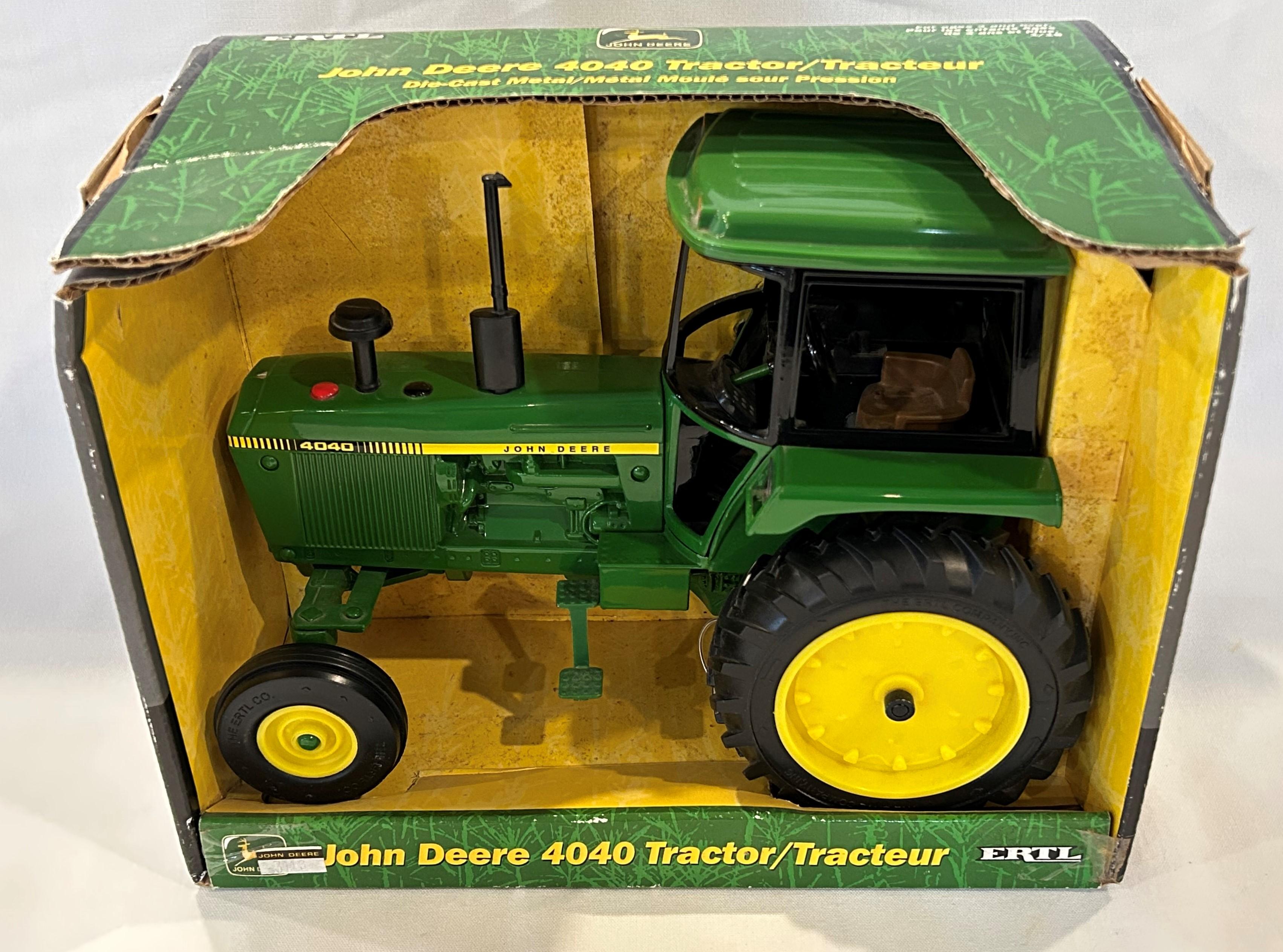 JOHN DEERE 4040 TRACTOR