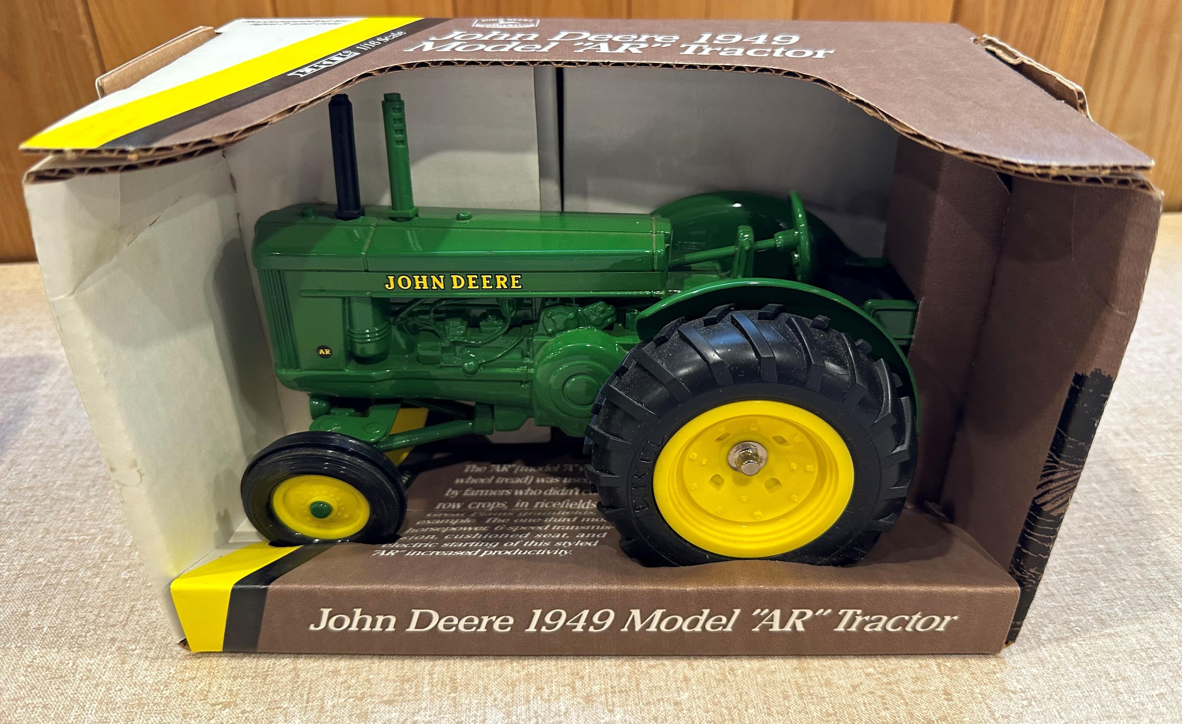 JOHN DEERE MODEL AR TRACTOR - 1/16 SCALE BY ERTL