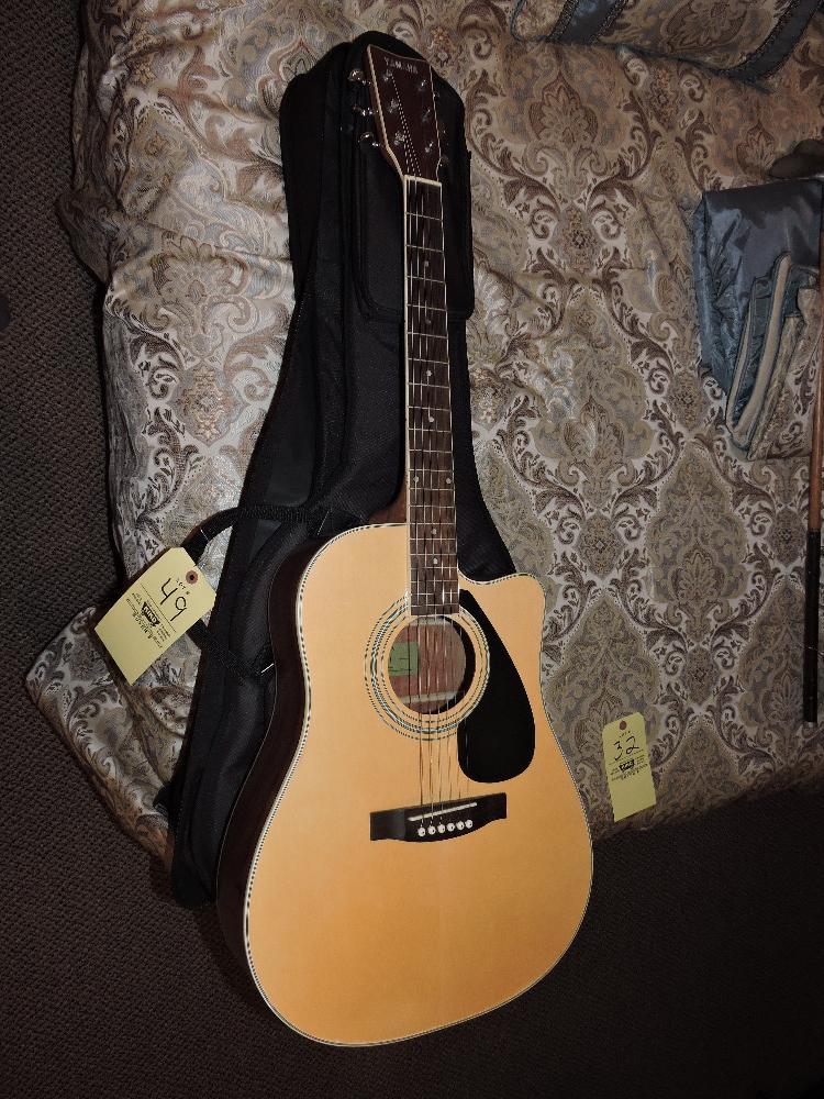 Yamaha Acoustic FD01 Guitar With Soft Case