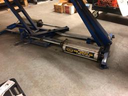 K&L Motorcycle lift