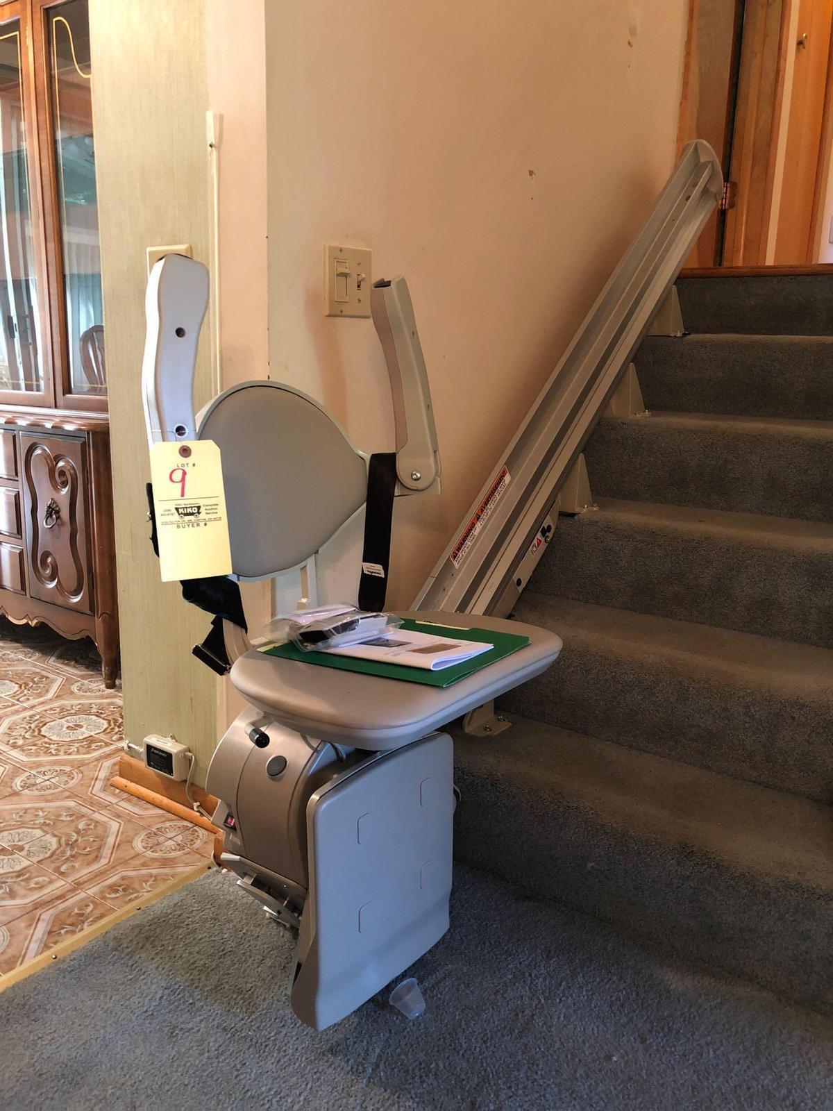 Bruno SRE-3000 Elan 6-stair chair lift