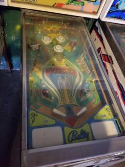 Bally Hang Glider pinball machine, no key