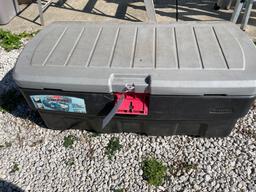 Plastic trunk