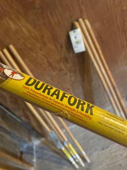 (5) 52 inch handles - little giant dura fork