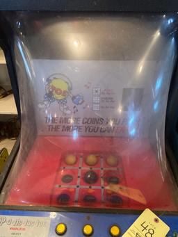 Hop a Tic-Tac-Toe Arcade Game
