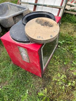 Passive heated solar pasture watering trough